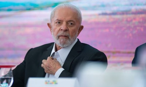 Lula publica MP com crédito extra para agilizar ressarcimento de desvios de aposentados